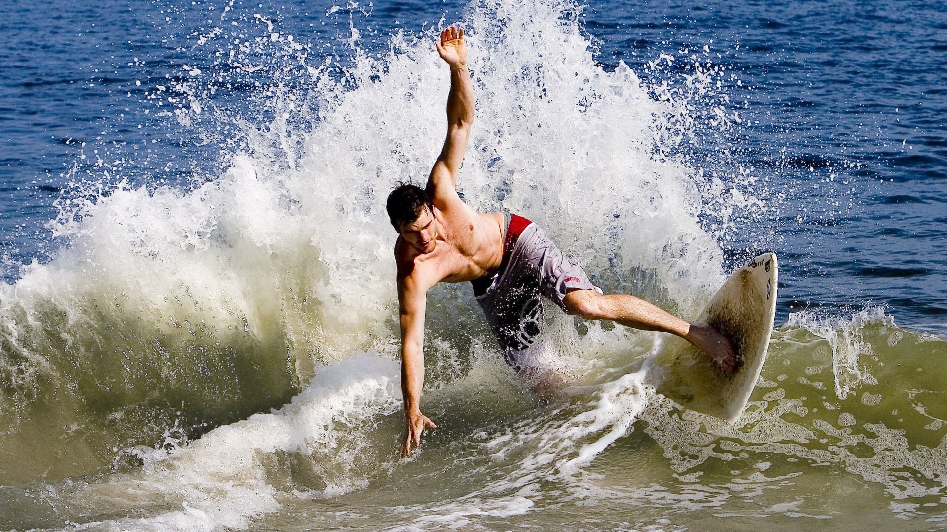 美国反曲弓男队在世界杯赛中获得金牌，世界反曲弓排名